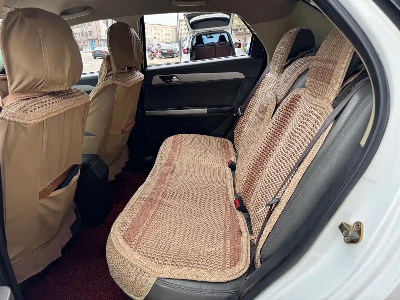 Dongfeng Fengshen S30 2014 1.5L Manual Thanksgiving Edition — миниатюра 6