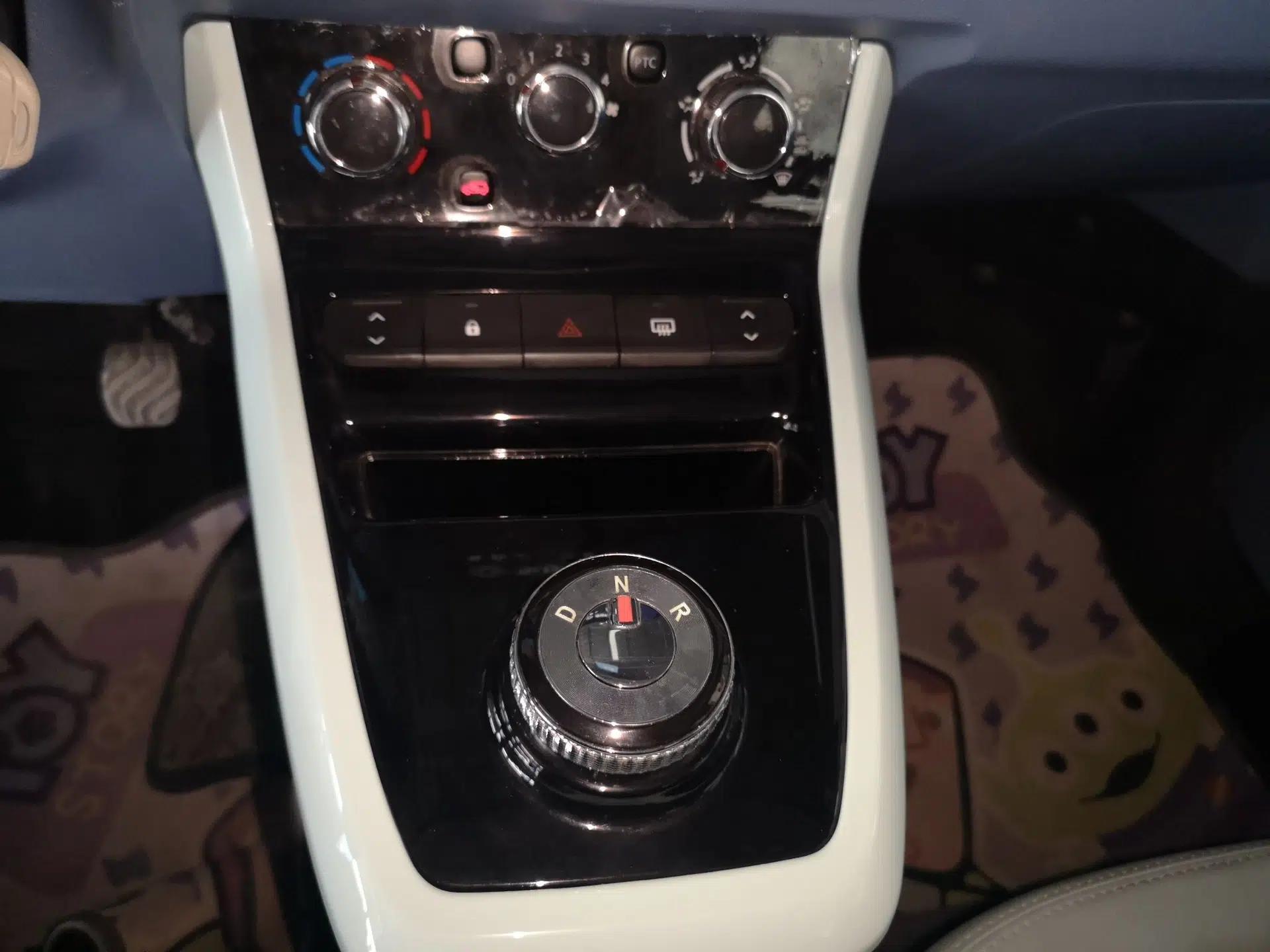 Dongfeng NAMMI BOX 2022 Chasing Wind Edition 351 km Advanced Model — миниатюра 16
