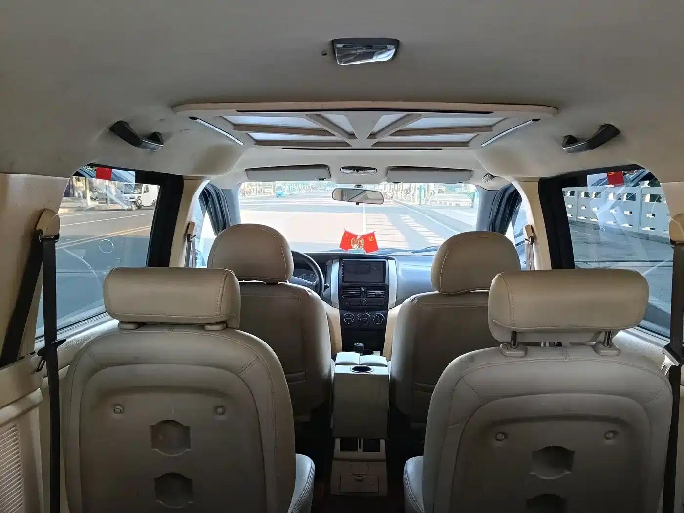 Shuai Ke 2011 1.6L Manual Deluxe 7-Seater — миниатюра 14