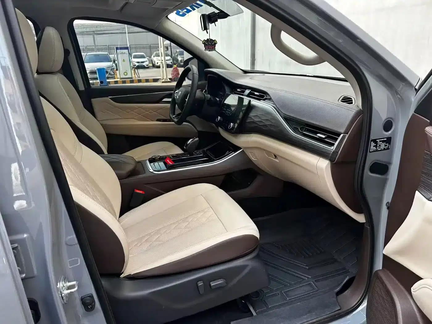 Rich 7 2022 2.3T Automatic Four-Wheel Drive Diesel Flagship Model M9T — миниатюра 18
