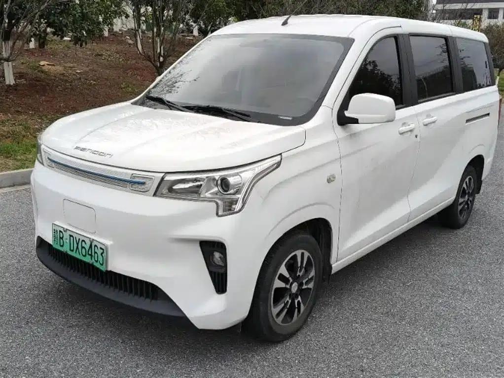 Fengguang E380 2023 Standard Edition - Comfort 5-seater — миниатюра 1