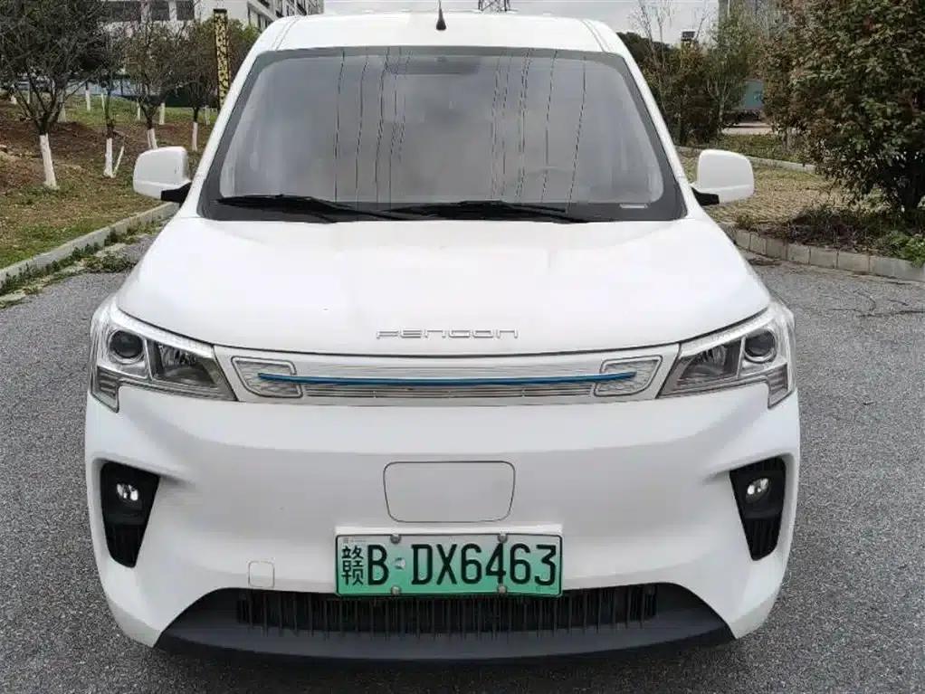 Fengguang E380 2023 Standard Edition - Comfort 5-seater — миниатюра 3