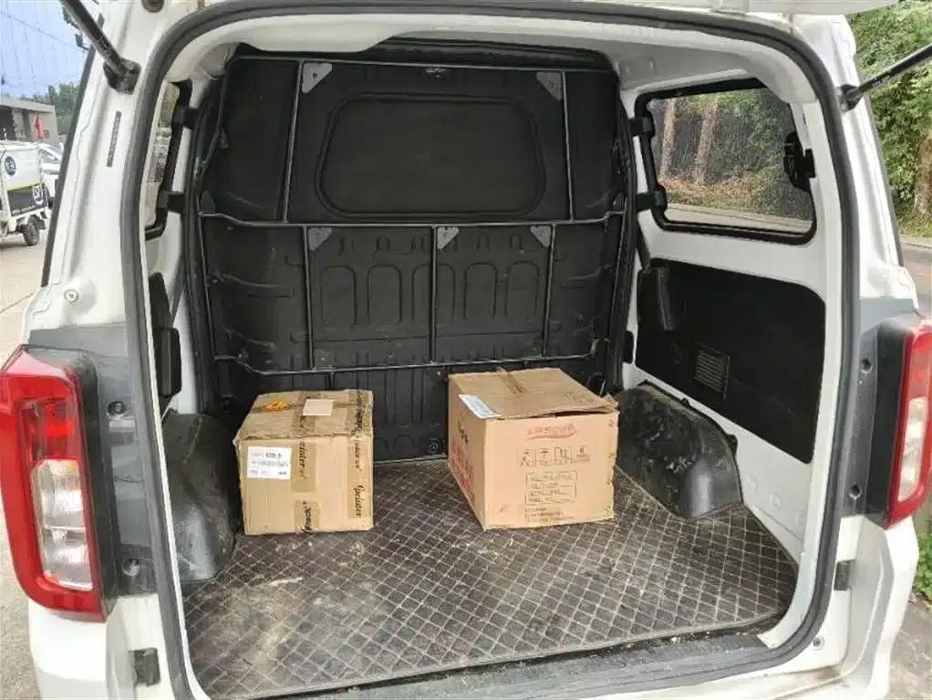 Fengguang E380 2023 Standard Edition - Comfort 5-seater — миниатюра 9