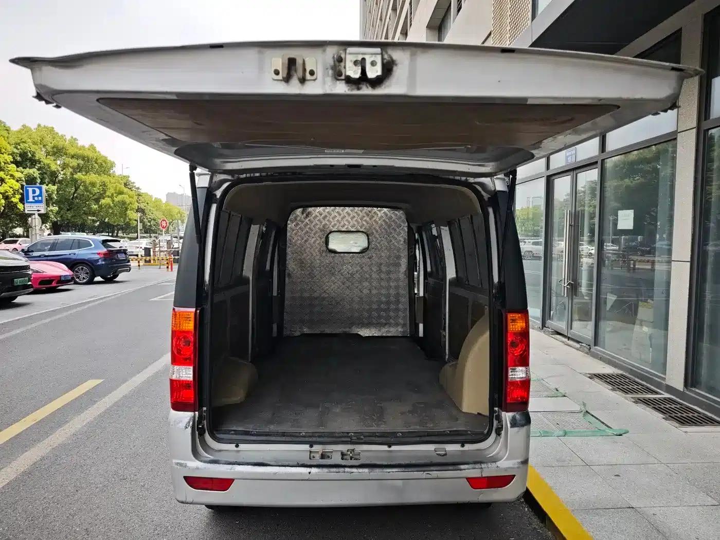 Dongfeng Xiaokang C35 2019 Model 1.5L Basic II Sedan (National VI Emission Standard) DK15 — миниатюра 6