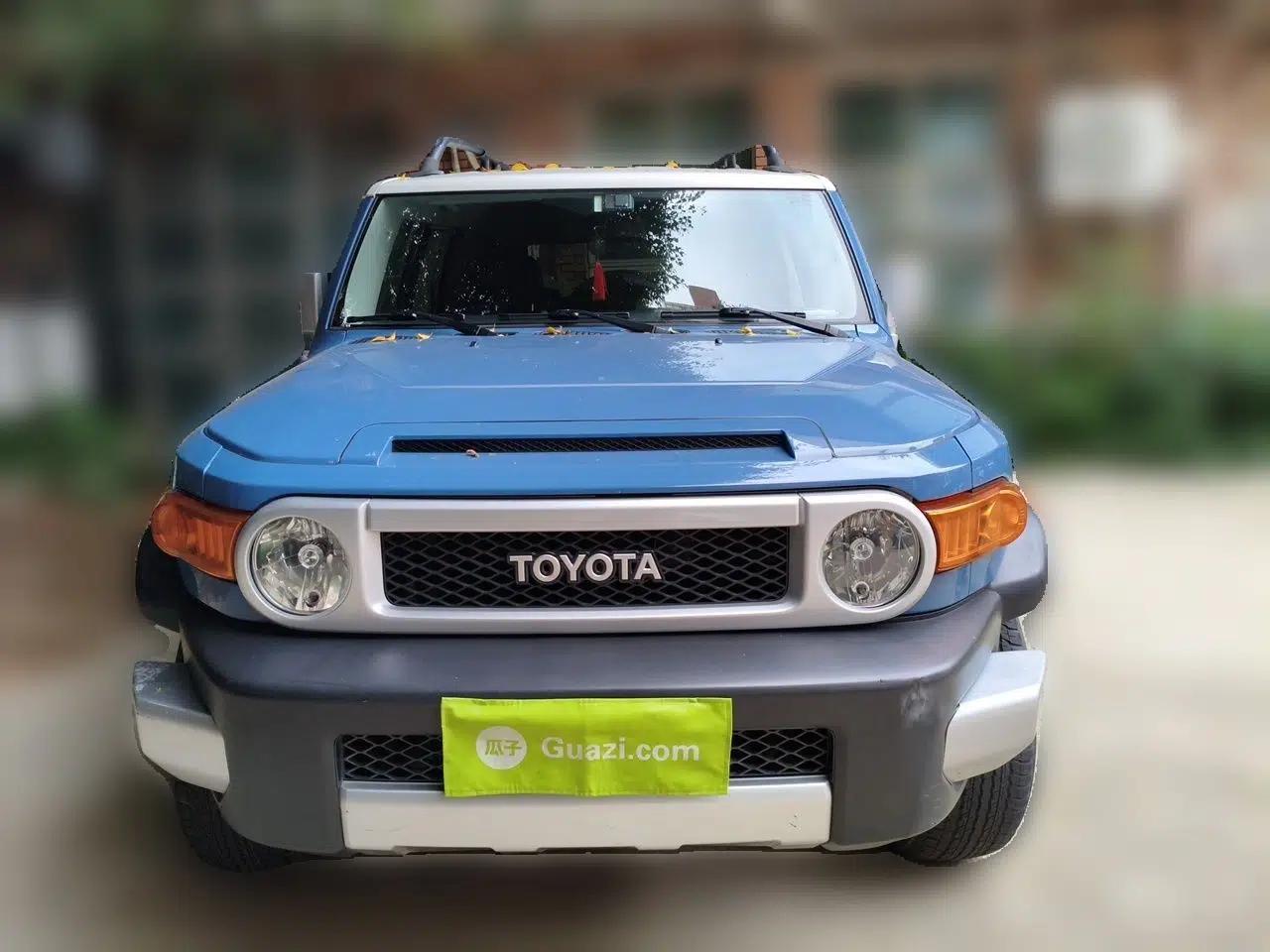 Toyota FJ Cruiser 2011 4.0L — миниатюра 2