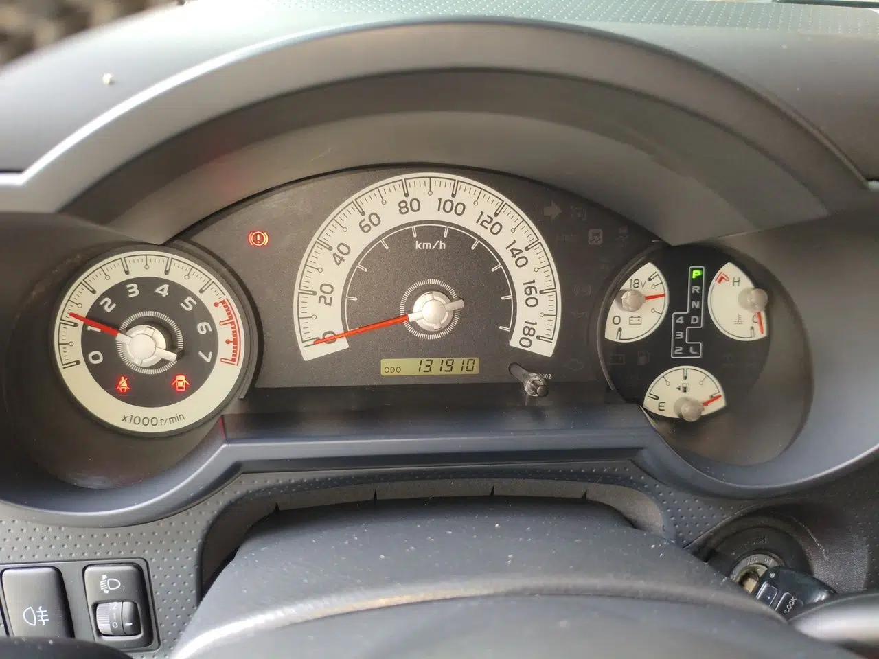 Toyota FJ Cruiser 2011 4.0L — миниатюра 12