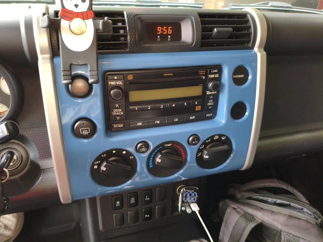 Toyota FJ Cruiser 2011 4.0L — миниатюра 14