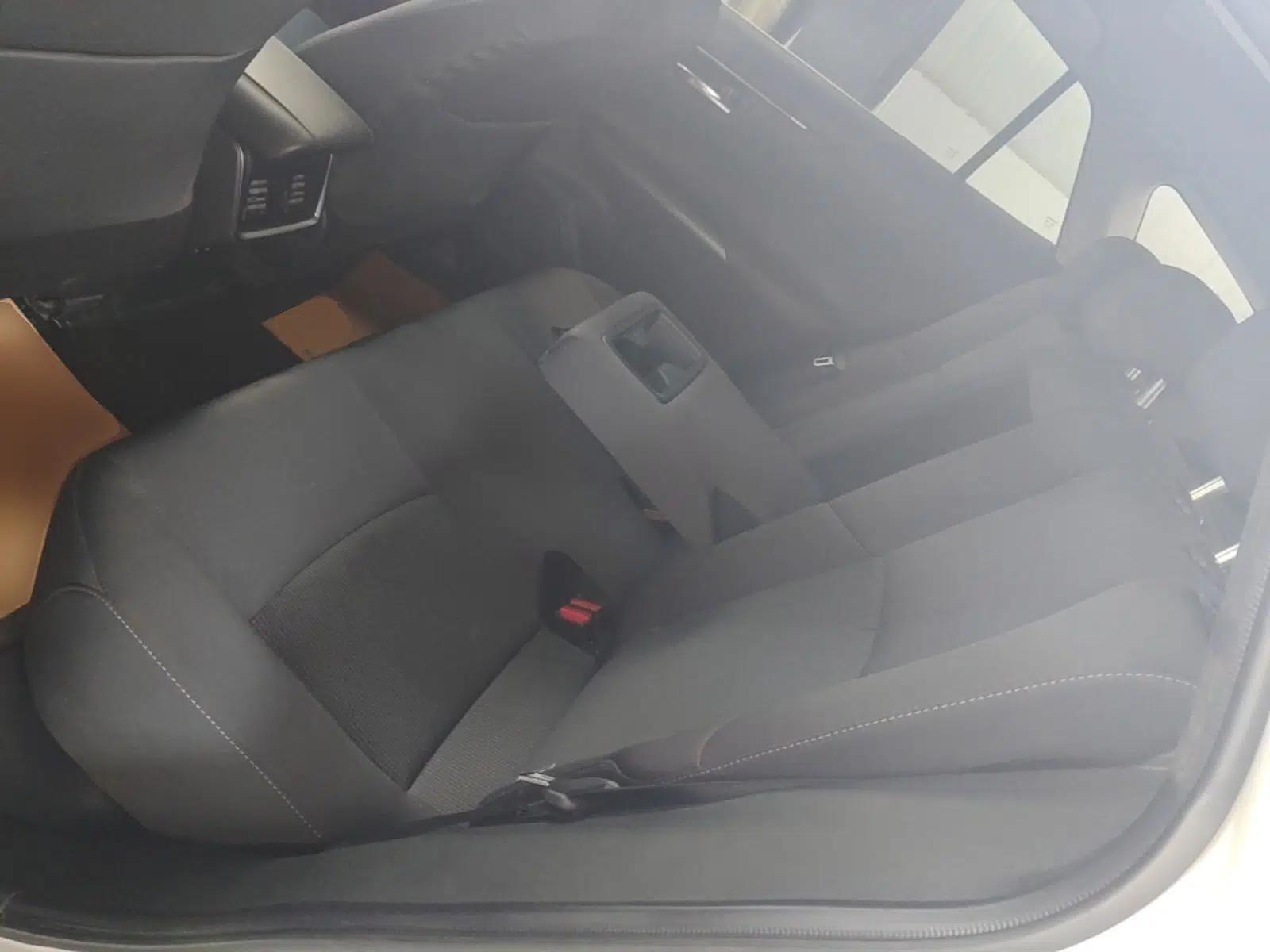 Toyota Harrier 2022 2.0L CVT Two-Wheel Drive Deluxe Edition — миниатюра 20