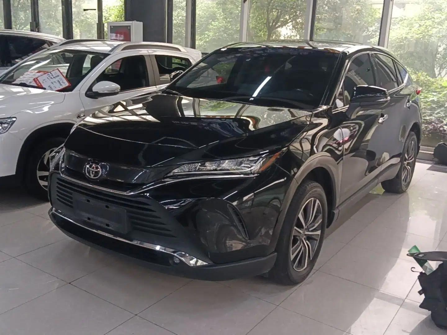 Toyota Harrier 2022 2.0L CVT Two-Wheel Drive Entry Version — миниатюра 1