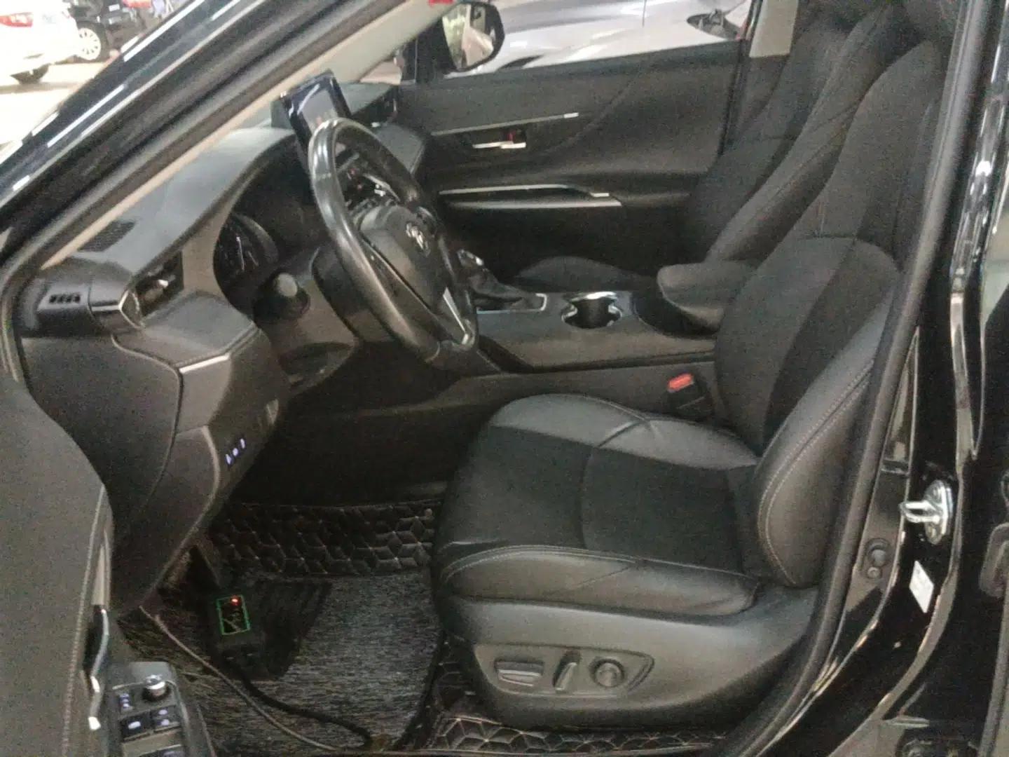 Toyota Harrier 2022 2.0L CVT Two-Wheel Drive Entry Version — миниатюра 18