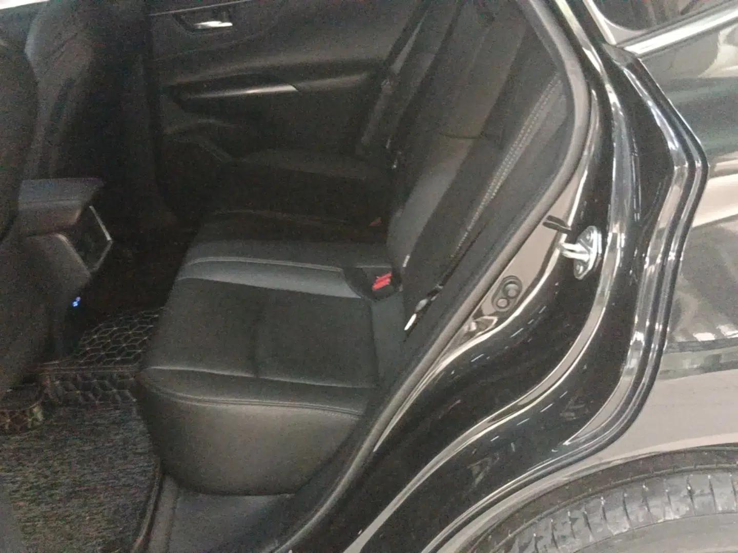 Toyota Harrier 2022 2.0L CVT Two-Wheel Drive Entry Version — миниатюра 20