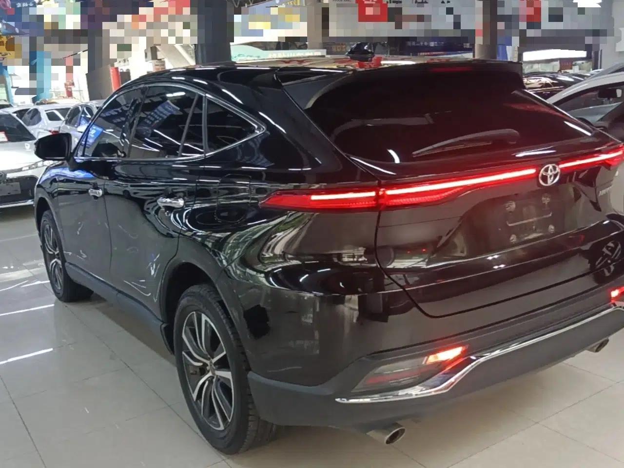 Toyota Harrier 2022 2.0L CVT Two-Wheel Drive Entry Version — миниатюра 4