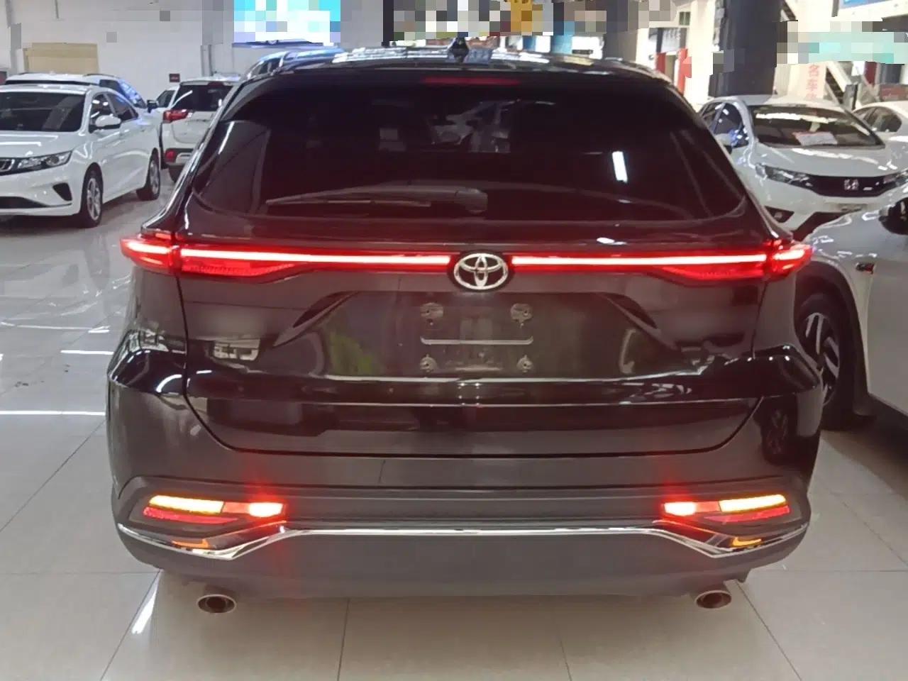 Toyota Harrier 2022 2.0L CVT Two-Wheel Drive Entry Version — миниатюра 5