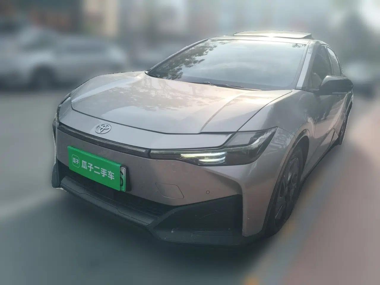 Toyota bZ3 2024 517 km Elite PRO — миниатюра 1