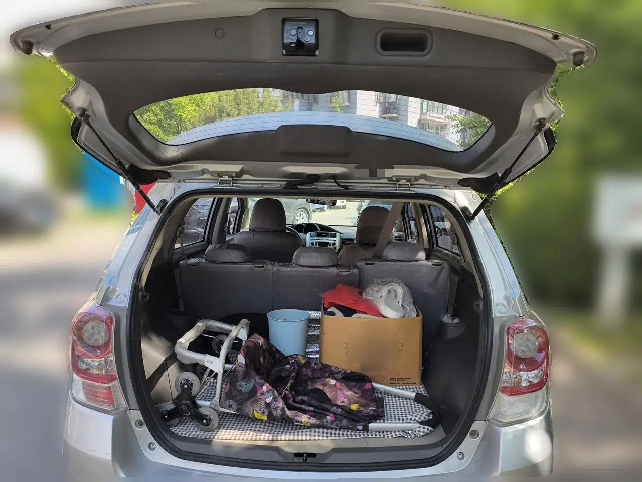 Toyota Verso 2014 Starlight 180E CVT Elite Edition — миниатюра 20
