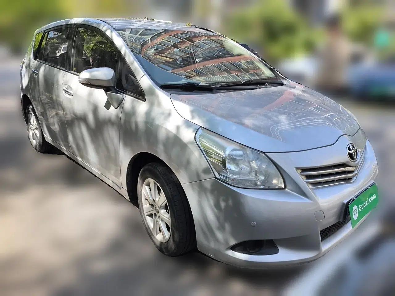 Toyota Verso 2014 Starlight 180E CVT Elite Edition — миниатюра 3