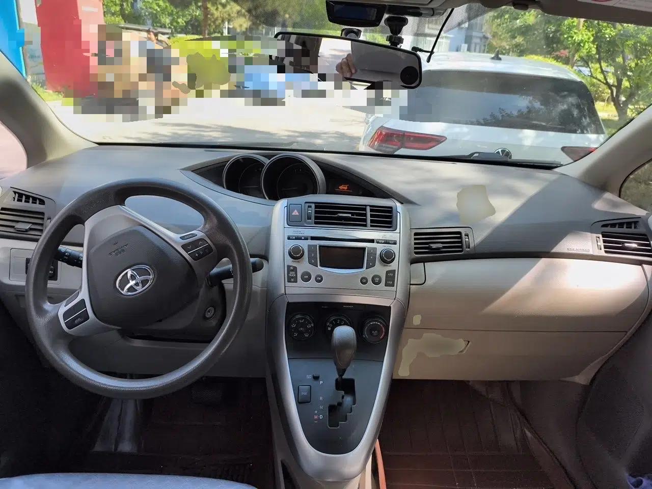 Toyota Verso 2014 Starlight 180E CVT Elite Edition — миниатюра 10