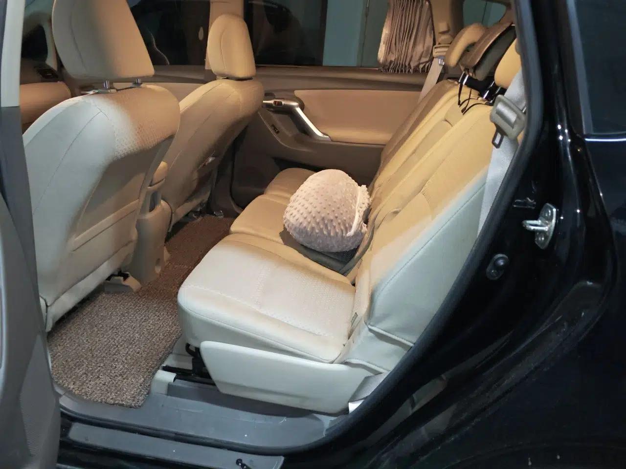 Toyota Verso 2014 Starlight 180E CVT Elite Multi-Function Edition — миниатюра 18