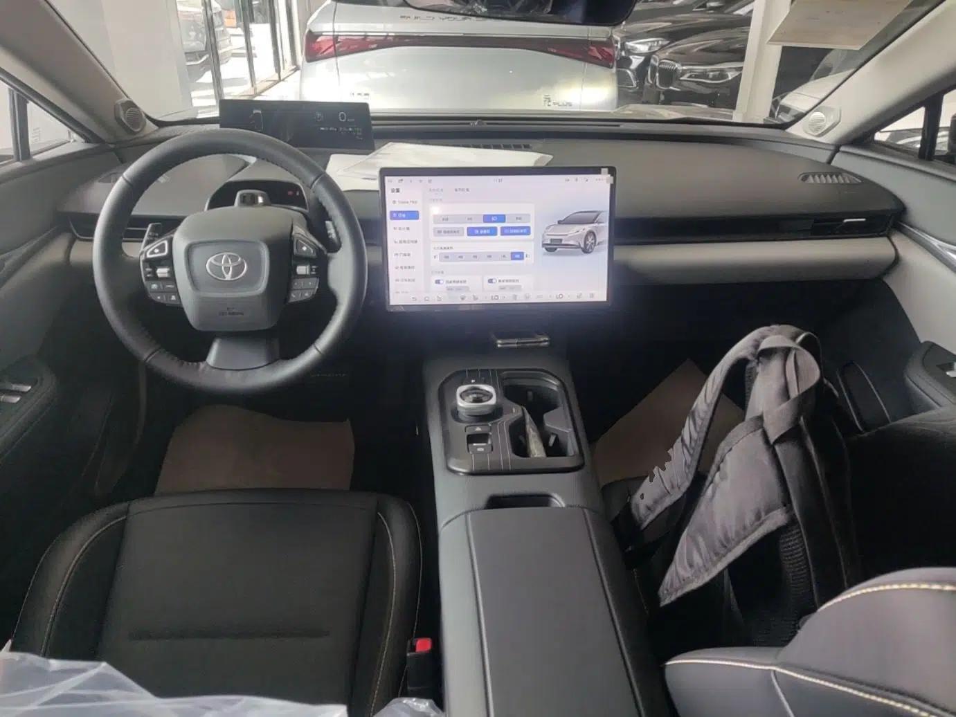 Toyota bZ5 2025 Model 630 MAX Smart Driving Edition — миниатюра 13