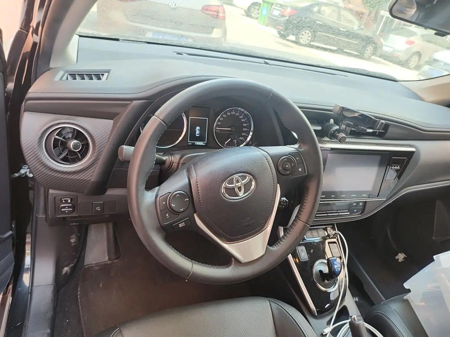 Toyota Levin Hybrid E+ 2019 1.8L PH V E-CVT Luxury Edition — миниатюра 11
