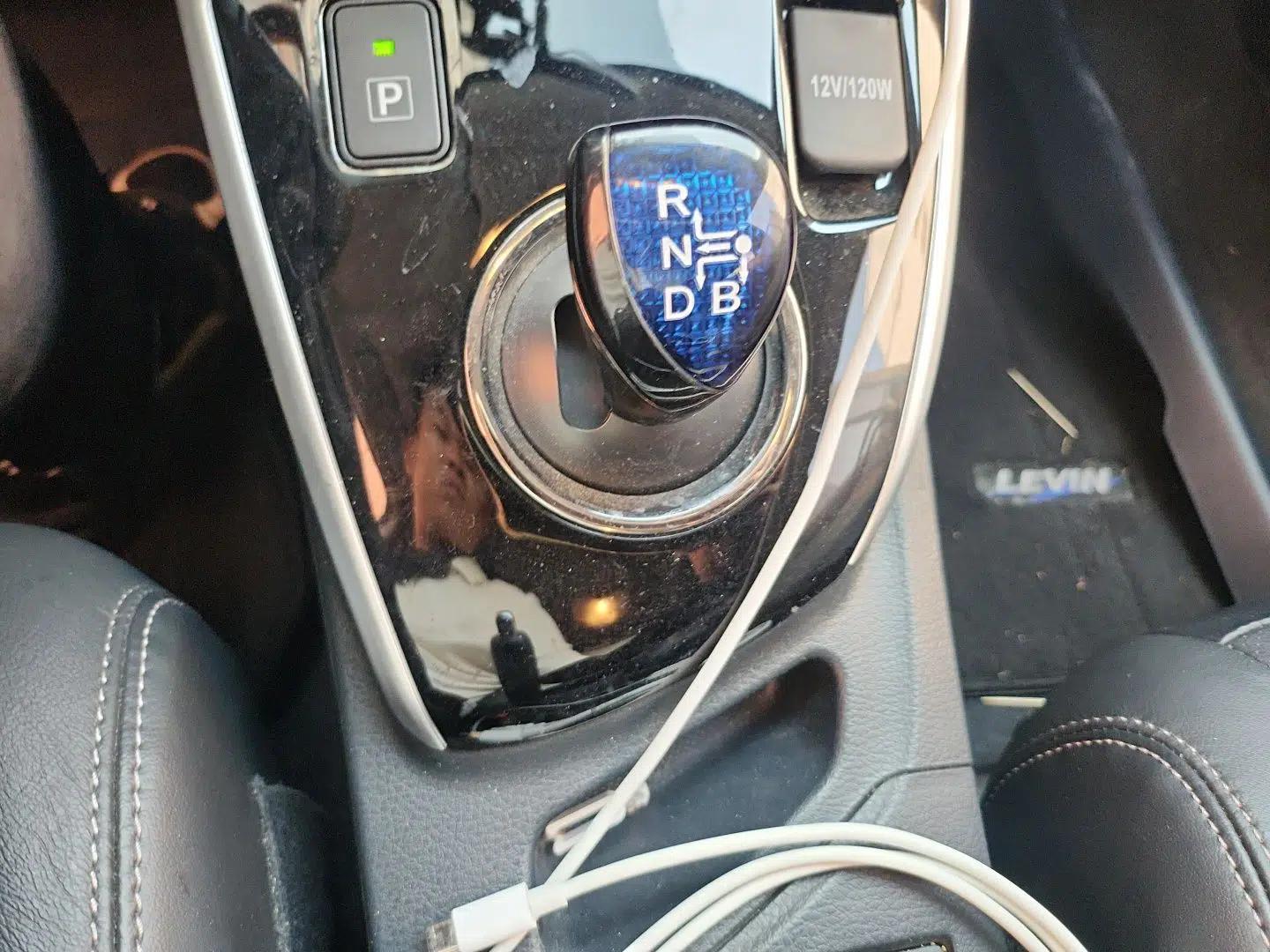 Toyota Levin Hybrid E+ 2019 1.8L PH V E-CVT Luxury Edition — миниатюра 15