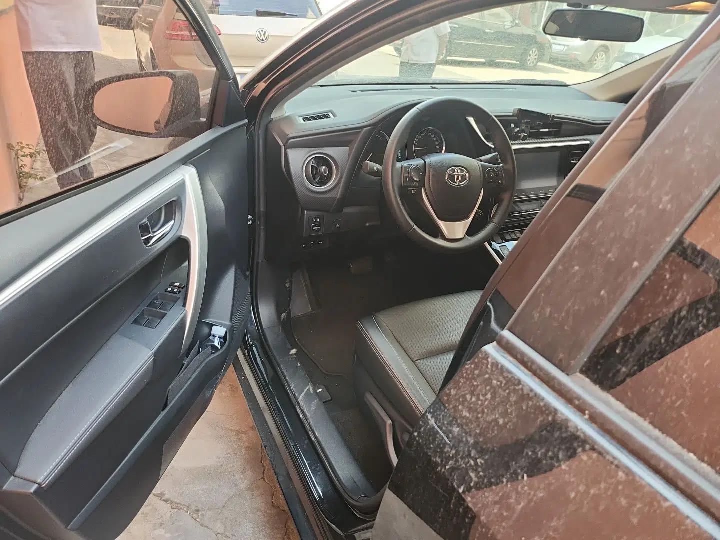 Toyota Levin Hybrid E+ 2019 1.8L PH V E-CVT Luxury Edition — миниатюра 17