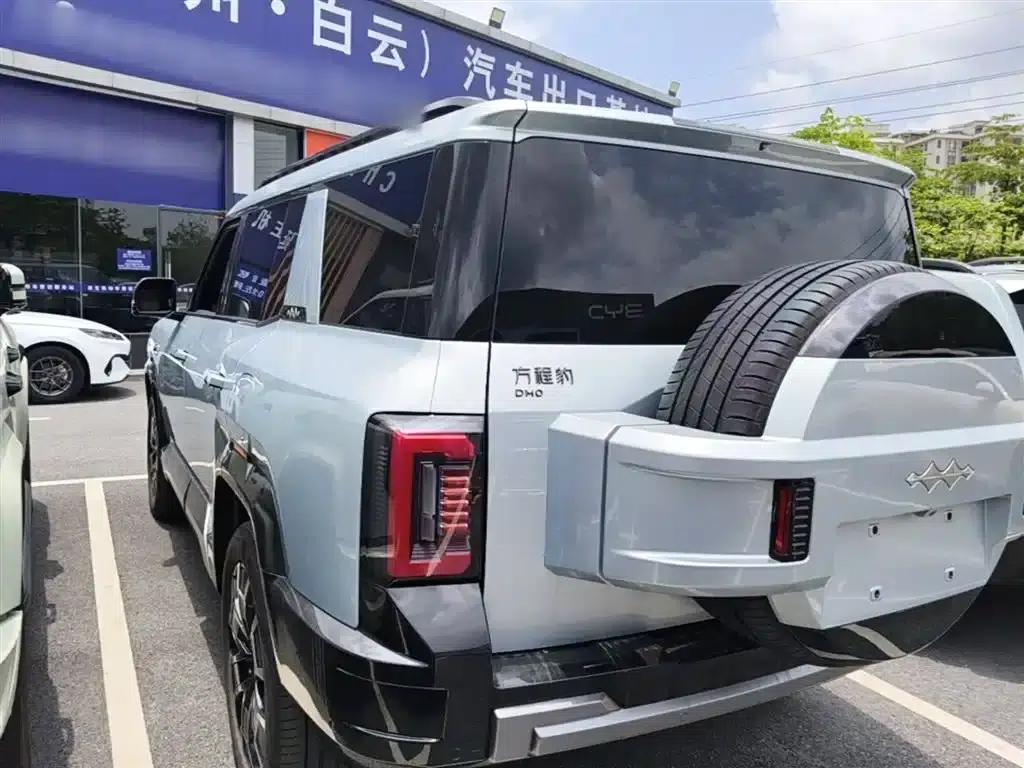 Leopard 8 2025 Smart & Brave Flagship Edition 6-seater — миниатюра 5