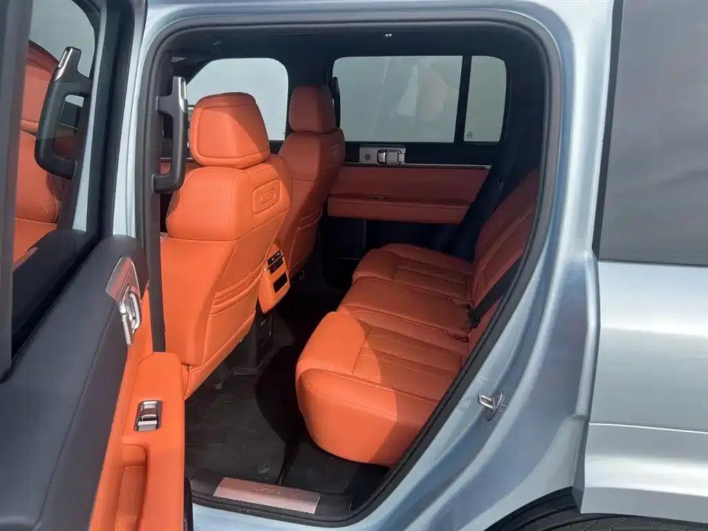 Titanium 7 2025 Model 190KM 4WD Ultra Edition — миниатюра 8
