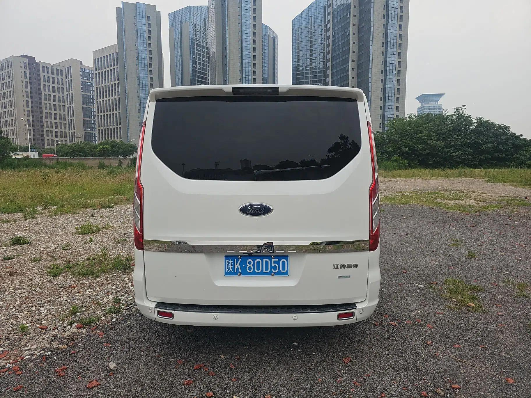 Ford Tourneo Custom 2020 Revised Version 2.0T Automatic Elite Edition — миниатюра 5