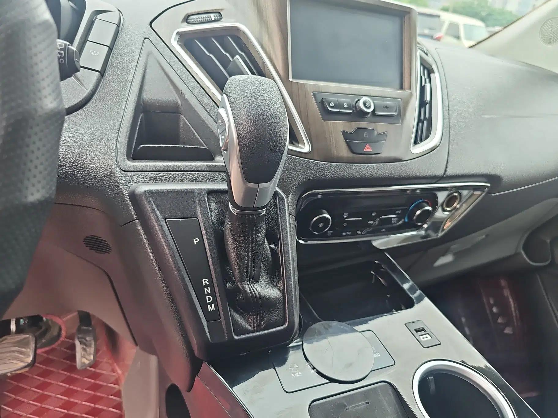 Ford Tourneo Custom 2020 Revised Version 2.0T Automatic Elite Edition — миниатюра 9
