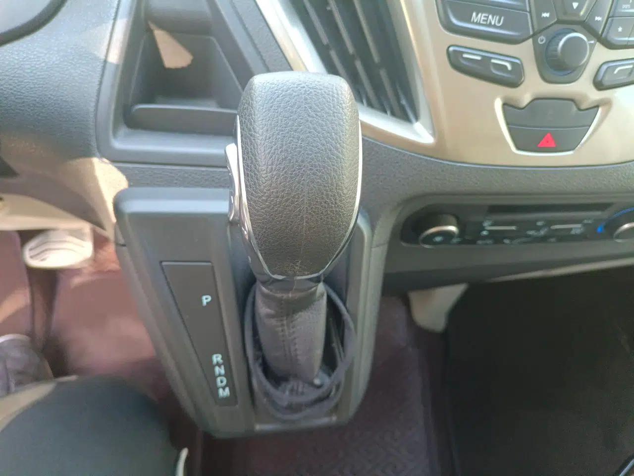 Ford Tourneo Custom 2017 2.0T Automatic Elite Version — миниатюра 15