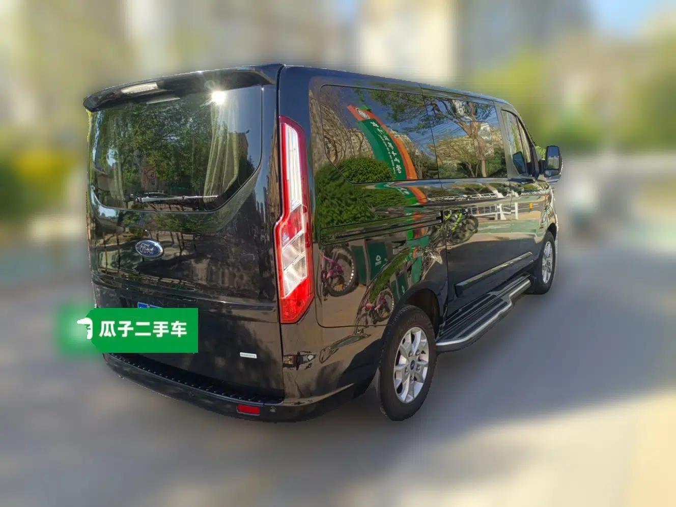 Ford Tourneo Custom 2017 2.0T Automatic Elite Version — миниатюра 6