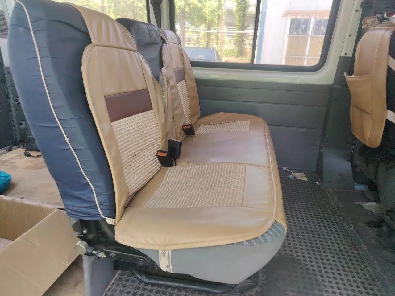 Ford Classic Transit 2015 2.8T Diesel Multi-Function Vehicle Short Wheelbase 6-Seater Mid-Roof Edition JX493ZLQ4 — миниатюра 18