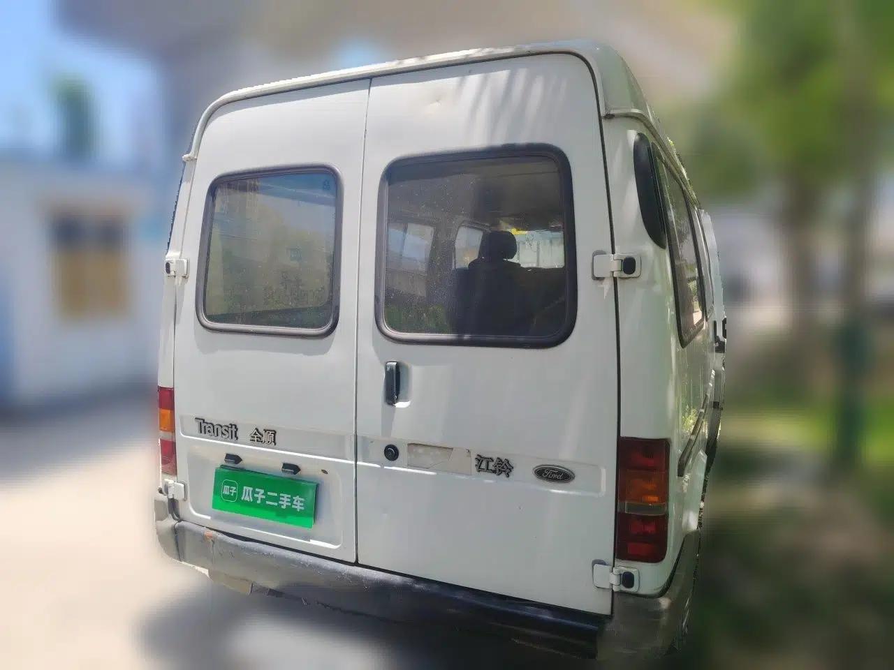 Ford Classic Transit 2015 2.8T Diesel Multi-Function Vehicle Short Wheelbase 6-Seater Mid-Roof Edition JX493ZLQ4 — миниатюра 5