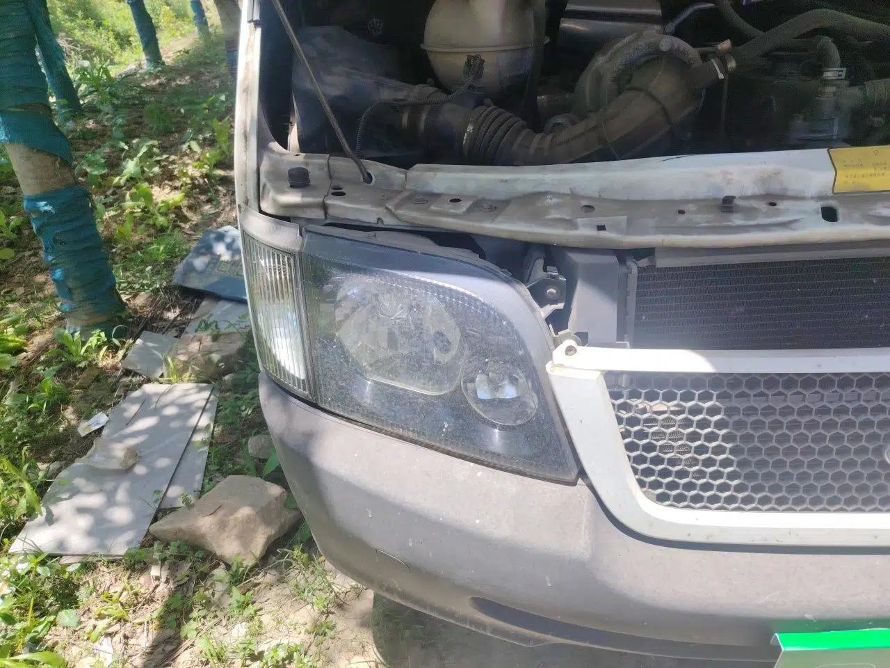 Ford Classic Transit 2015 2.8T Diesel Multi-Function Vehicle Short Wheelbase 6-Seater Mid-Roof Edition JX493ZLQ4 — миниатюра 7