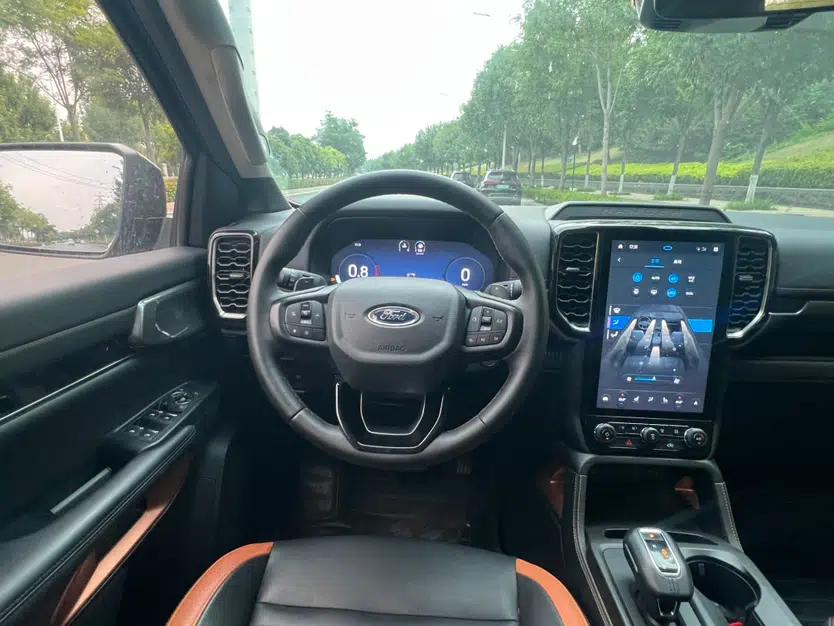 Ford Ranger 2025 Explore Four-Wheel Drive Automatic Version Diesel — миниатюра 11