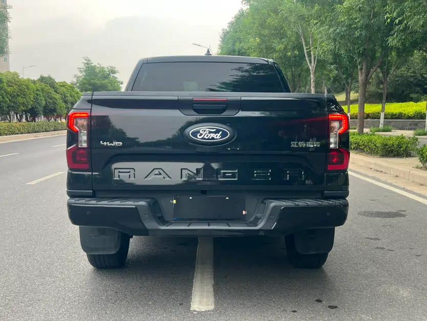 Ford Ranger 2025 Explore Four-Wheel Drive Automatic Version Diesel — миниатюра 3