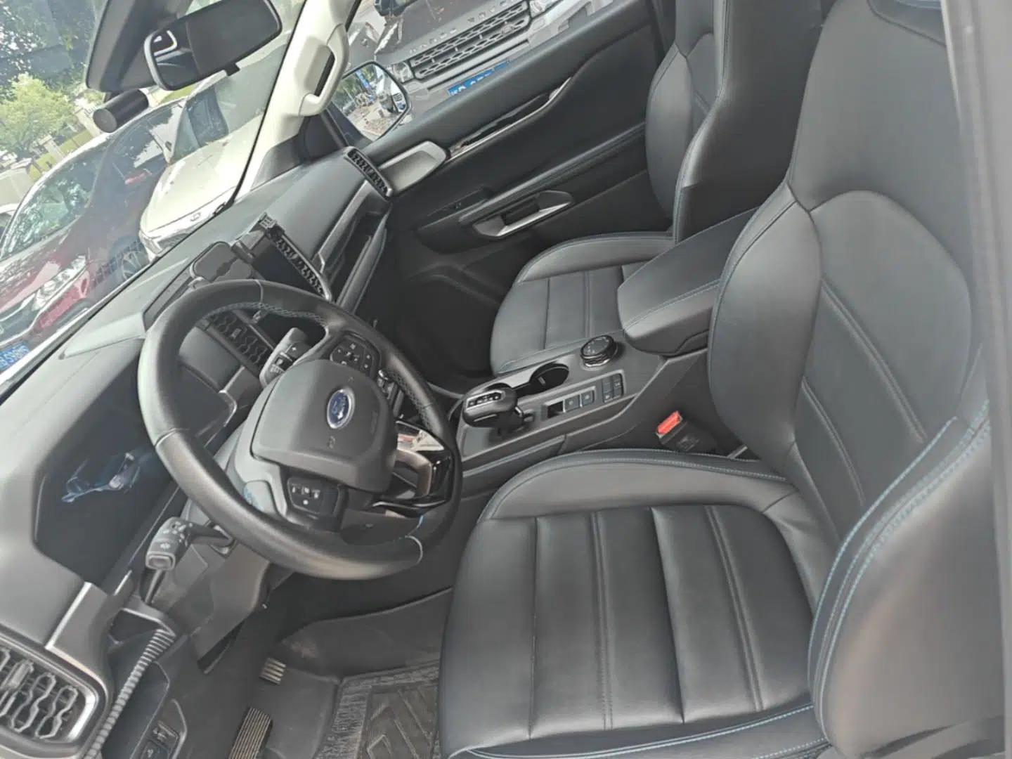 Ford Ranger 2023 Shanlin 4x4 Automatic Version Gasoline — миниатюра 17