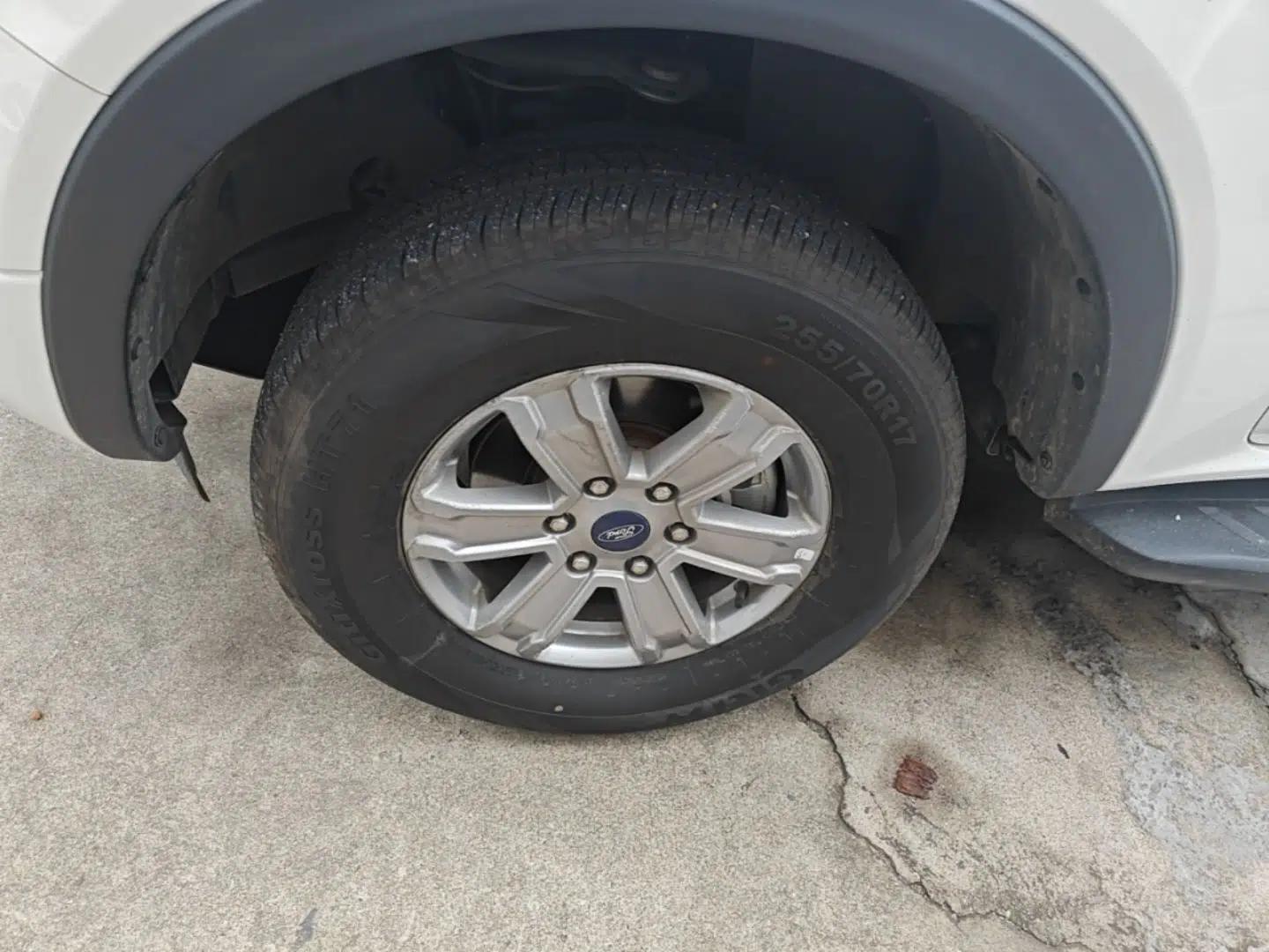 Ford Ranger 2023 Shanlin 4x4 Automatic Version Gasoline — миниатюра 9