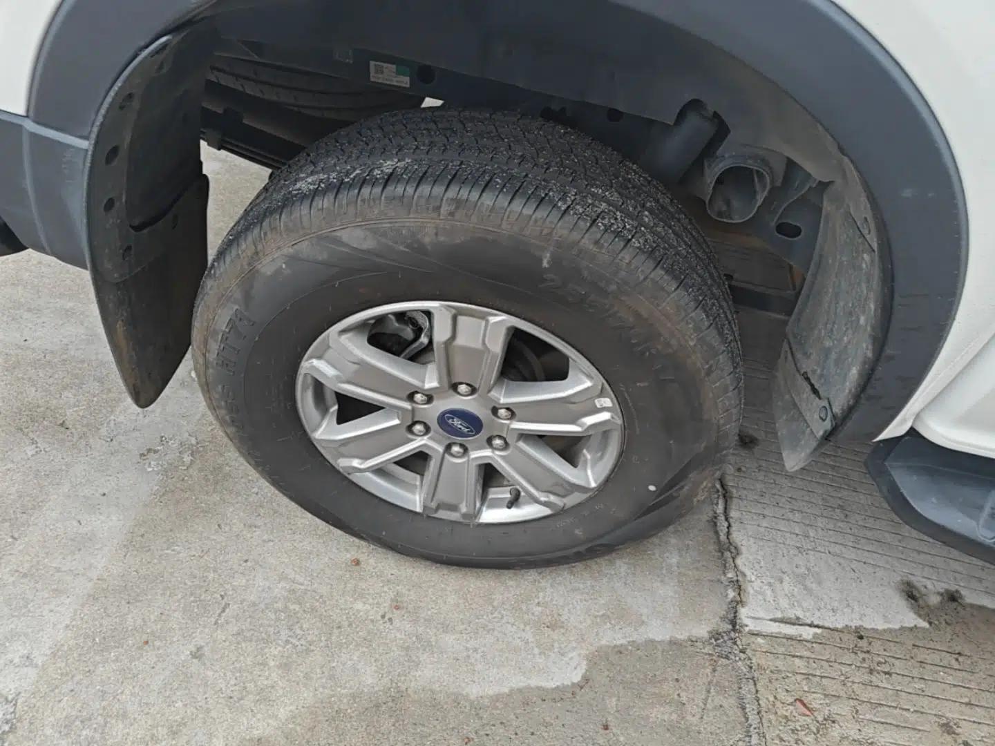 Ford Ranger 2023 Shanlin 4x4 Automatic Version Gasoline — миниатюра 10