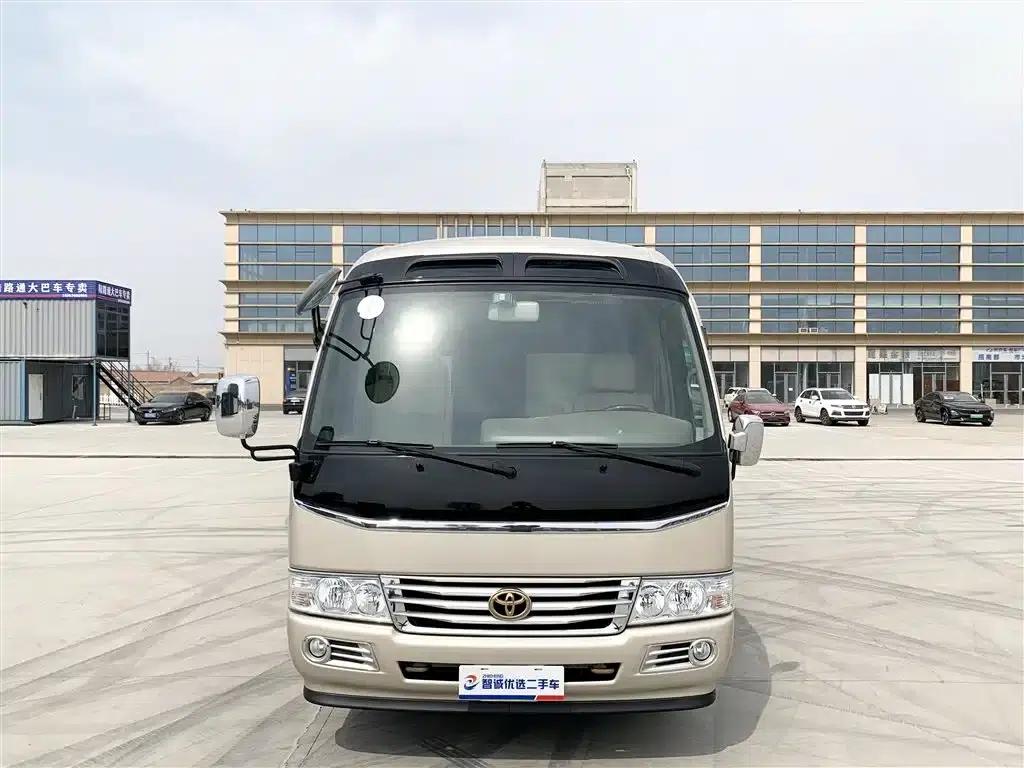 2015 Toyota Coaster 4.0L Premium GRB53L-ZCMSK 20-Seat Special Edition — миниатюра 2