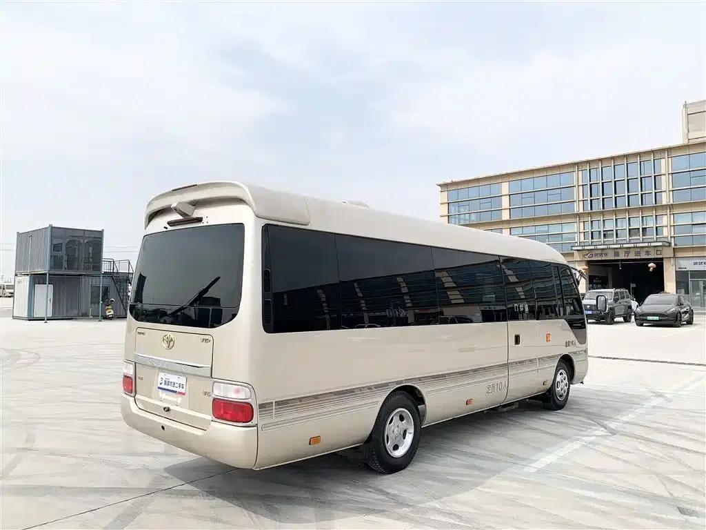 2015 Toyota Coaster 4.0L Premium GRB53L-ZCMSK 20-Seat Special Edition — миниатюра 20