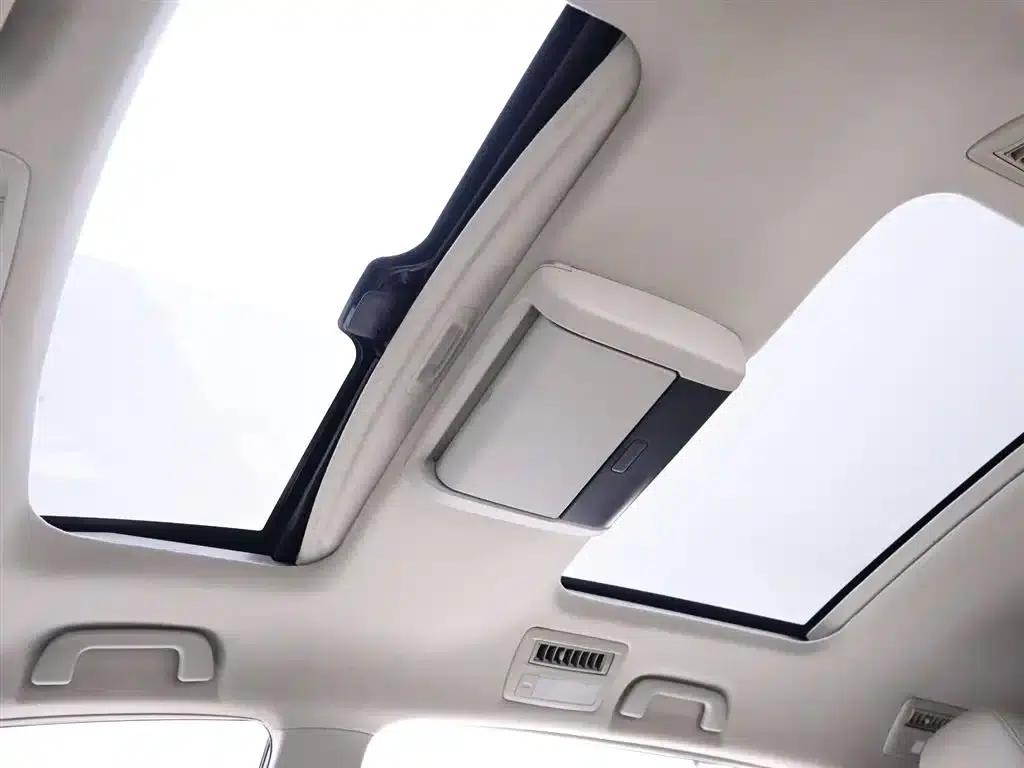 2007 Previa 3.5L 7-seater Luxury — миниатюра 19