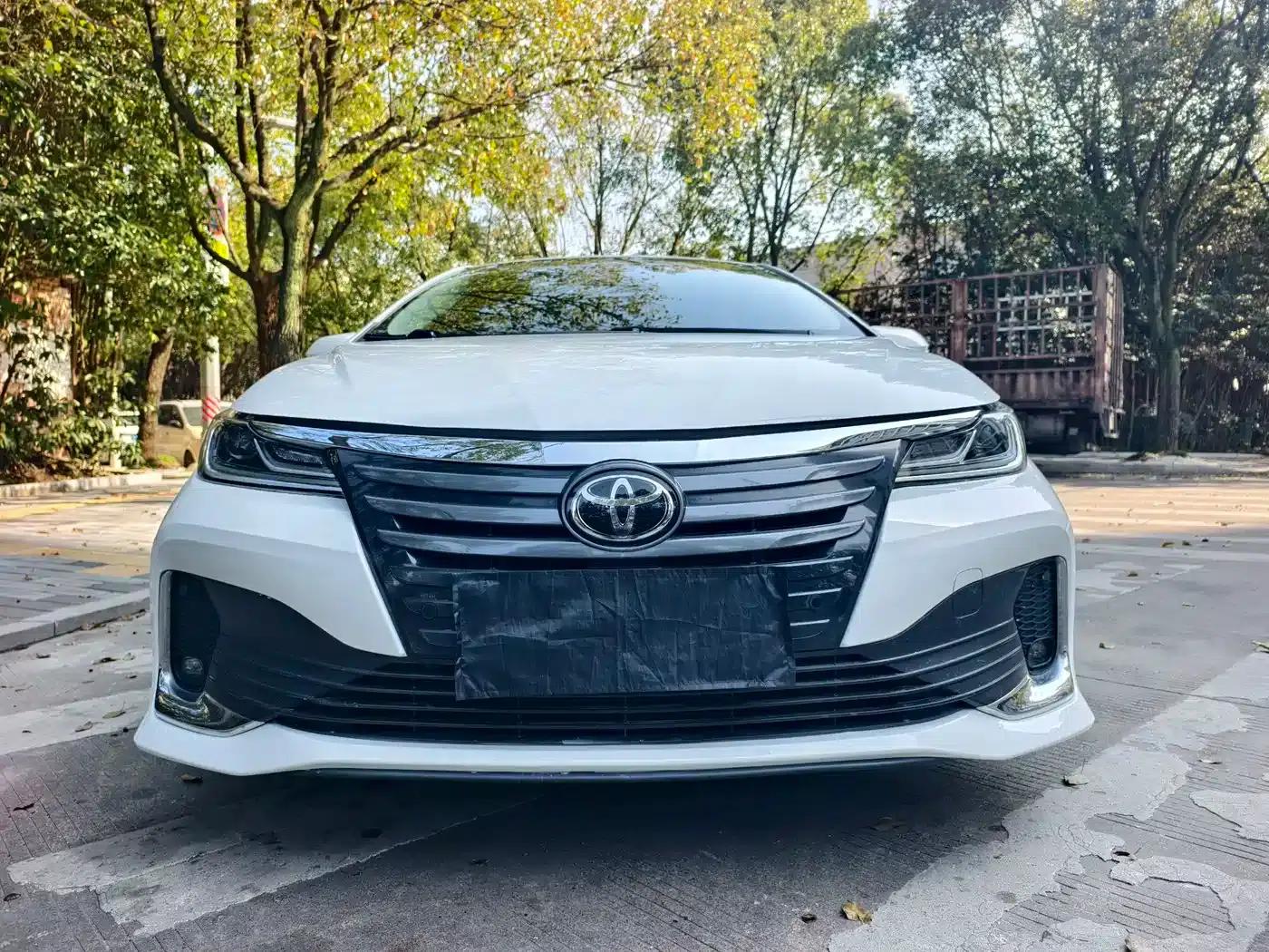 2023 Avalon 2.0L Elite Edition — миниатюра 2