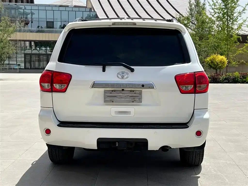 Sequoia 2010 5.7 Platinum Edition — миниатюра 9