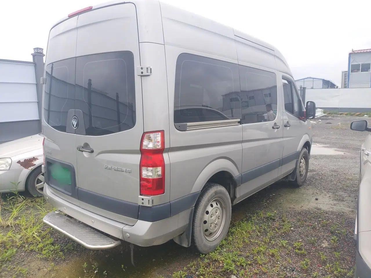 Foton Toano 2022 2.0T Manual Urban Edition Short Wheelbase Mid-Height Design Rear Single Tire 5/6/9-Seater Configuration 4F20TC3 — миниатюра 6