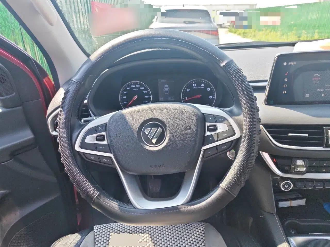 Foton Tunland Yutu 2020 2.0T Yutu 8 Gasoline Two-Wheel Drive Elite Version Standard Wheelbase 4G20TI5 — миниатюра 11