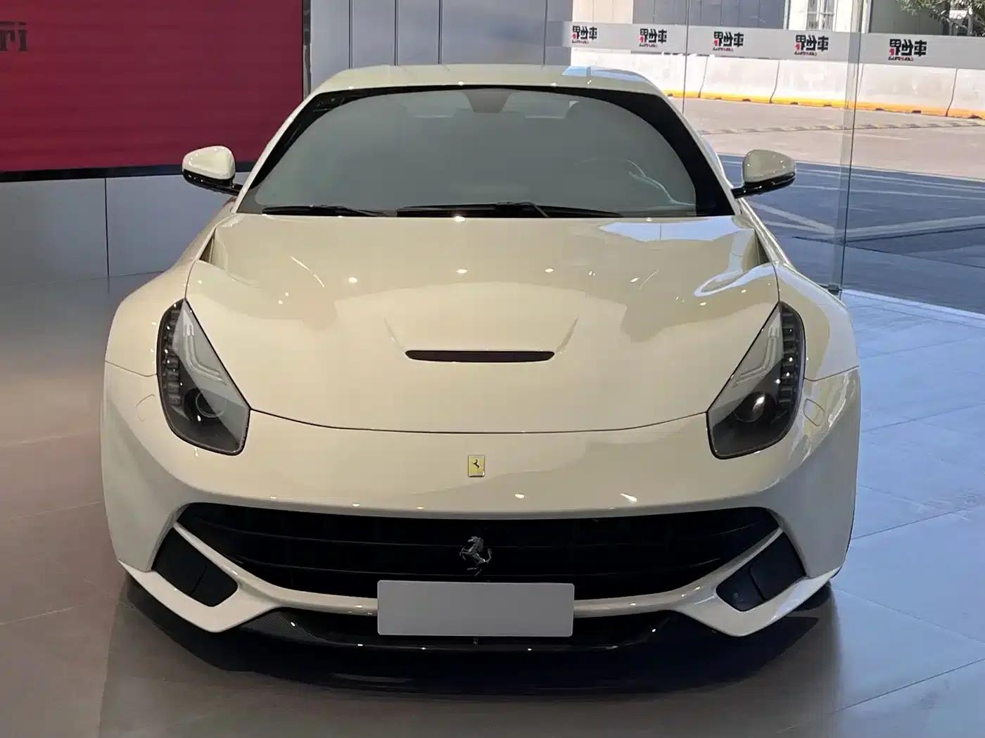 2013 F12berlinetta 6.3L Standard Model — миниатюра 1