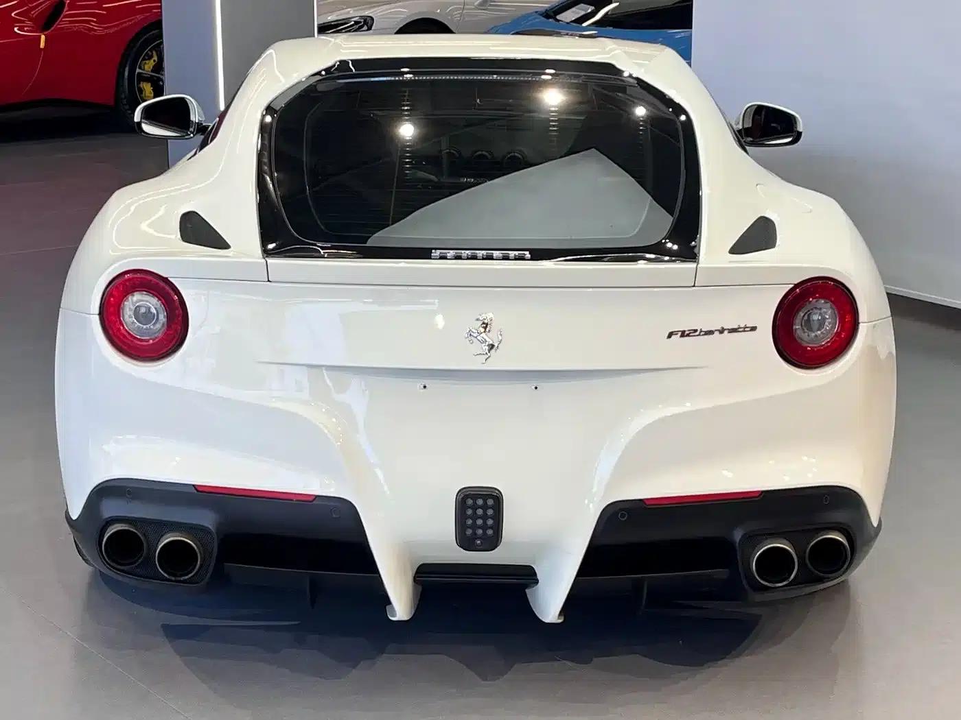 2013 F12berlinetta 6.3L Standard Model — миниатюра 3