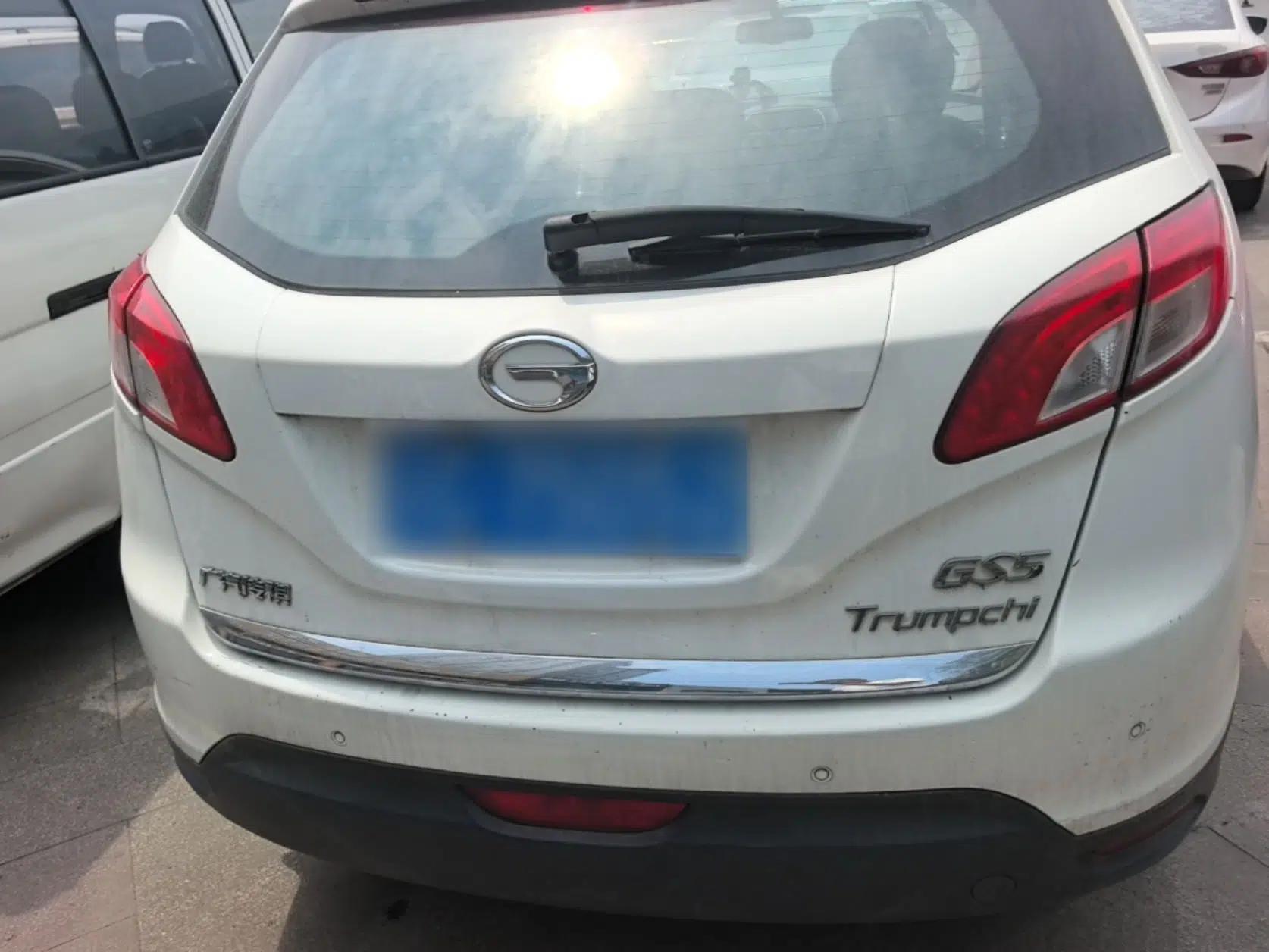 GAC Trumpchi GS5 2014 2.0L Automatic Two-Wheel Drive Deluxe Edition — миниатюра 5